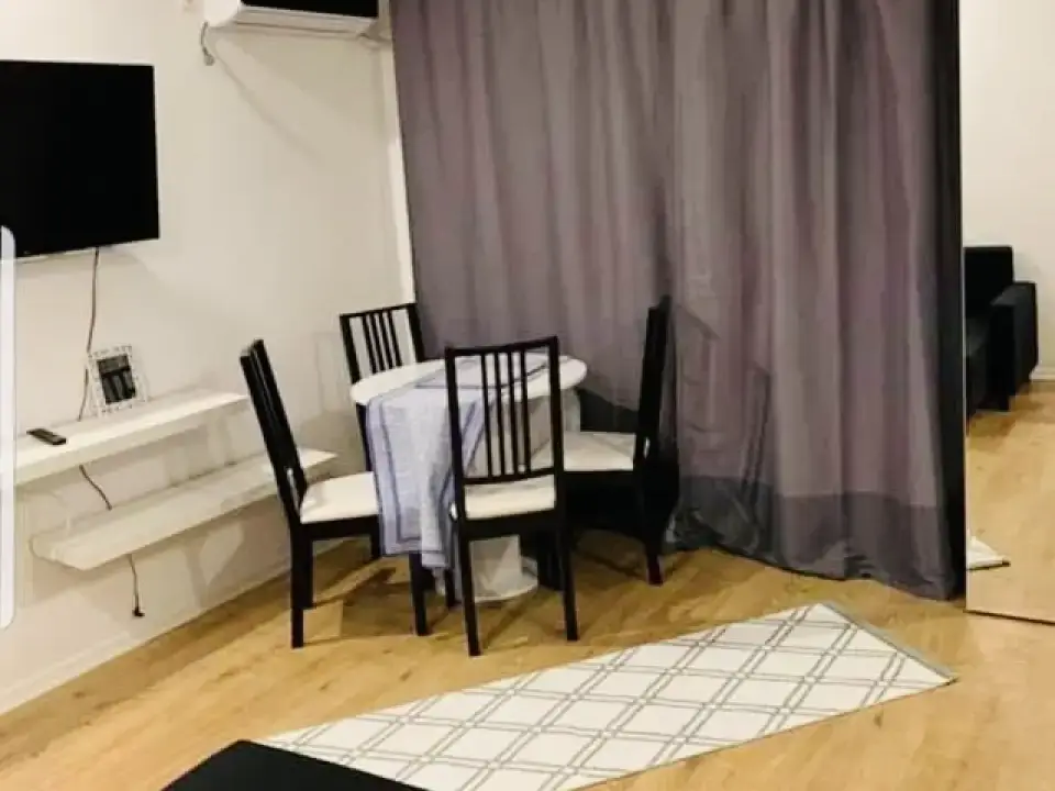 Proprietar-Vanzare Apartament 2 camere Tip Studio in Complex Cosmopolis  img 3